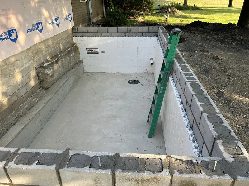 Foundation wall done